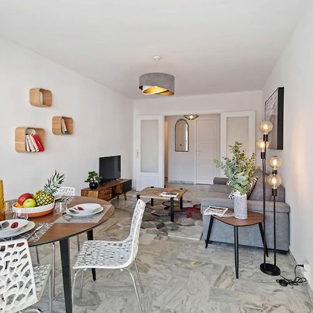 Majestic Apartment Кан Екстериор снимка